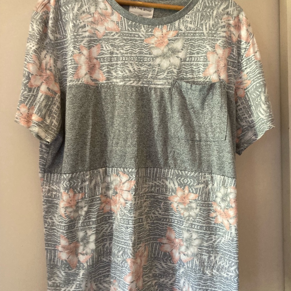 Men’s t shirt
